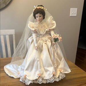 Ashton Drake “Elizabeth” Porcelain Bride Doll. New in Box with COA.